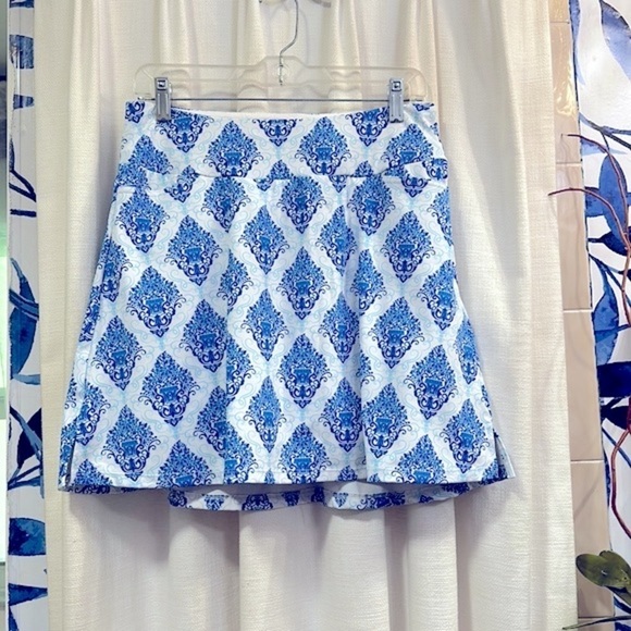 NWOT Women’s Beroy Lined Running Active Skort w/ Pockets White/Blue Size Large - Picture 1 of 7